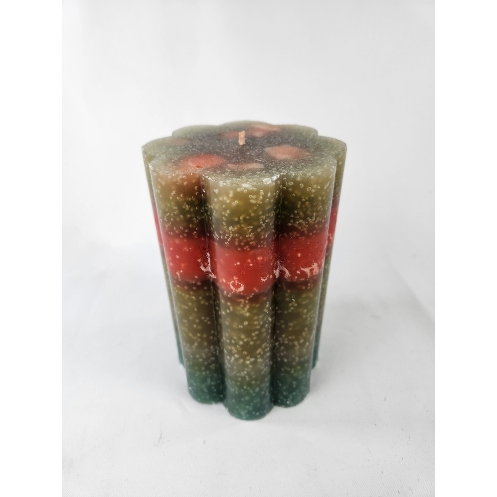 Wicks‎ N More Large Scalloped 5x7 Colorful Layer Candle Green Red Blue - Picture 9 of 9